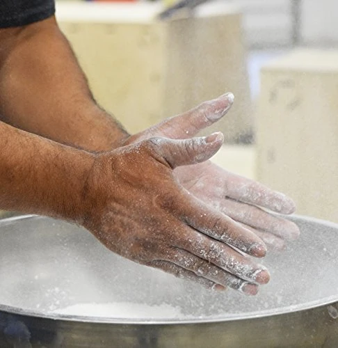 Gibson Athletic Premium Block Gym Chalk - Image 3