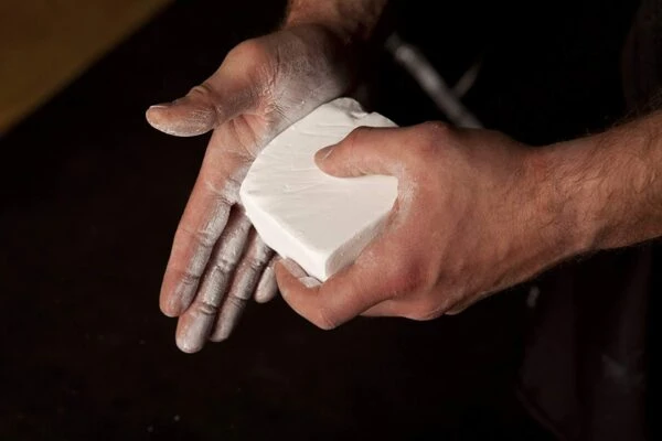 Gibson Athletic Premium Block Gym Chalk - Image 6